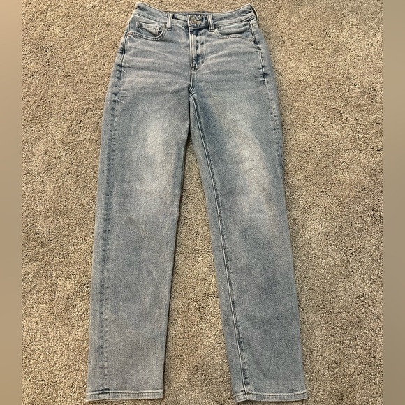 American Eagle Mom Jeans - Picture 1 of 4